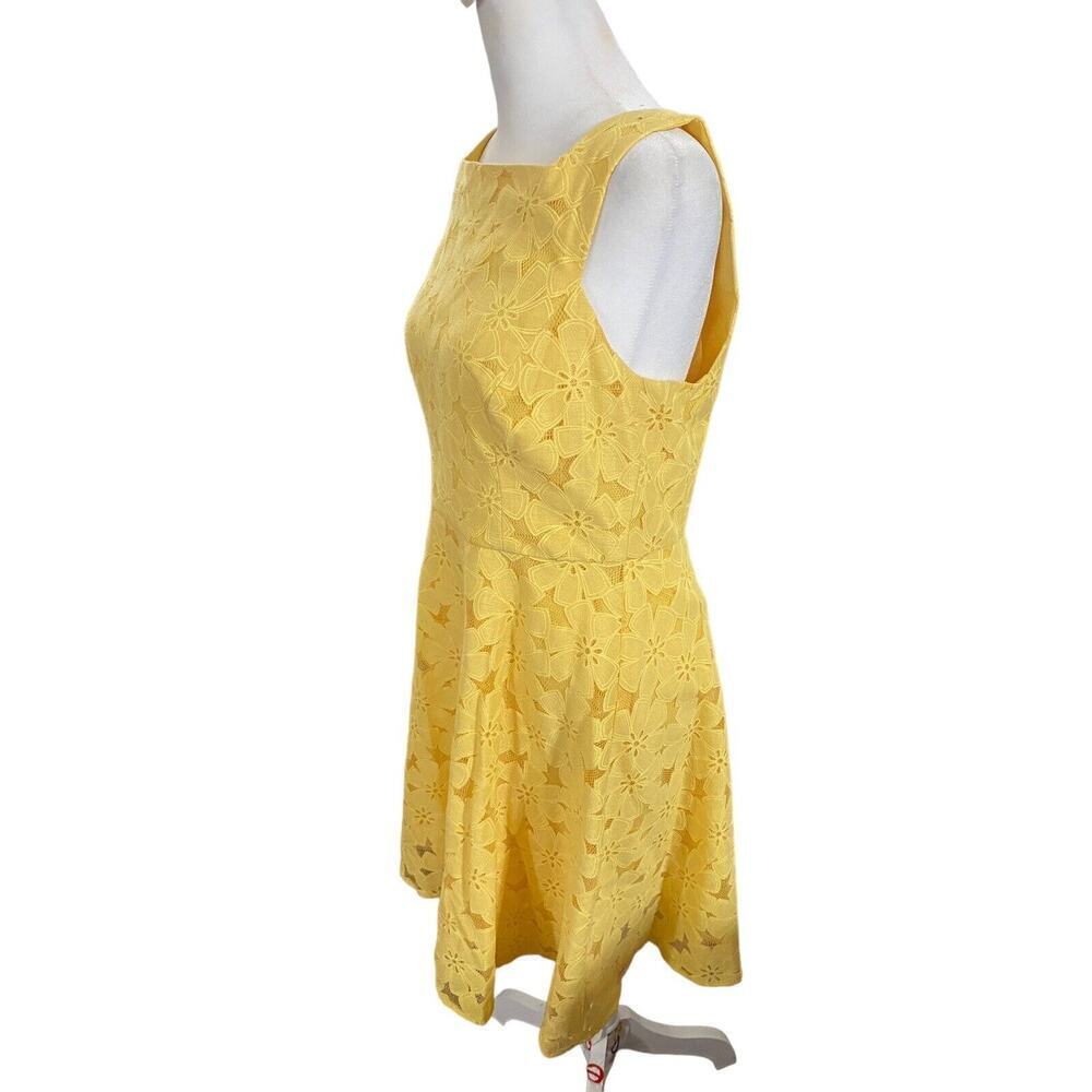 Maggy London Dress Womens Size 8P Yellow Floral Sheer Overlay Sleeveless Zip Up - Picture 4 of 11